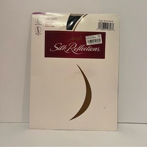 Hanes Silk Reflections Pantyhose Style 716 Size EF Classic Navy Silky Sheer NWT